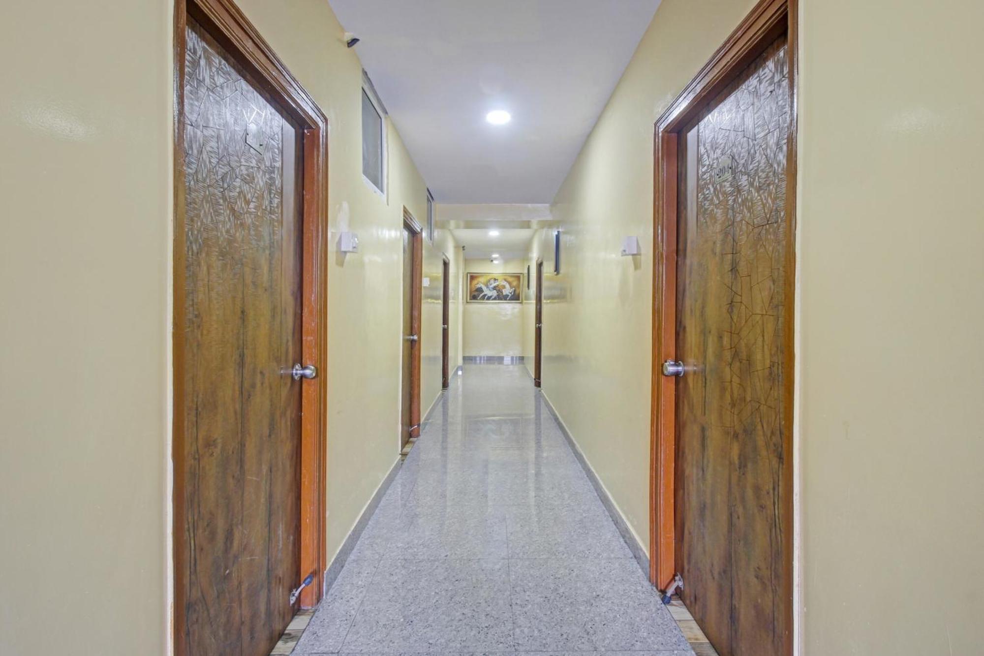 Super Hotel O Sri Sai Regency Hyderabad Eksteriør bilde