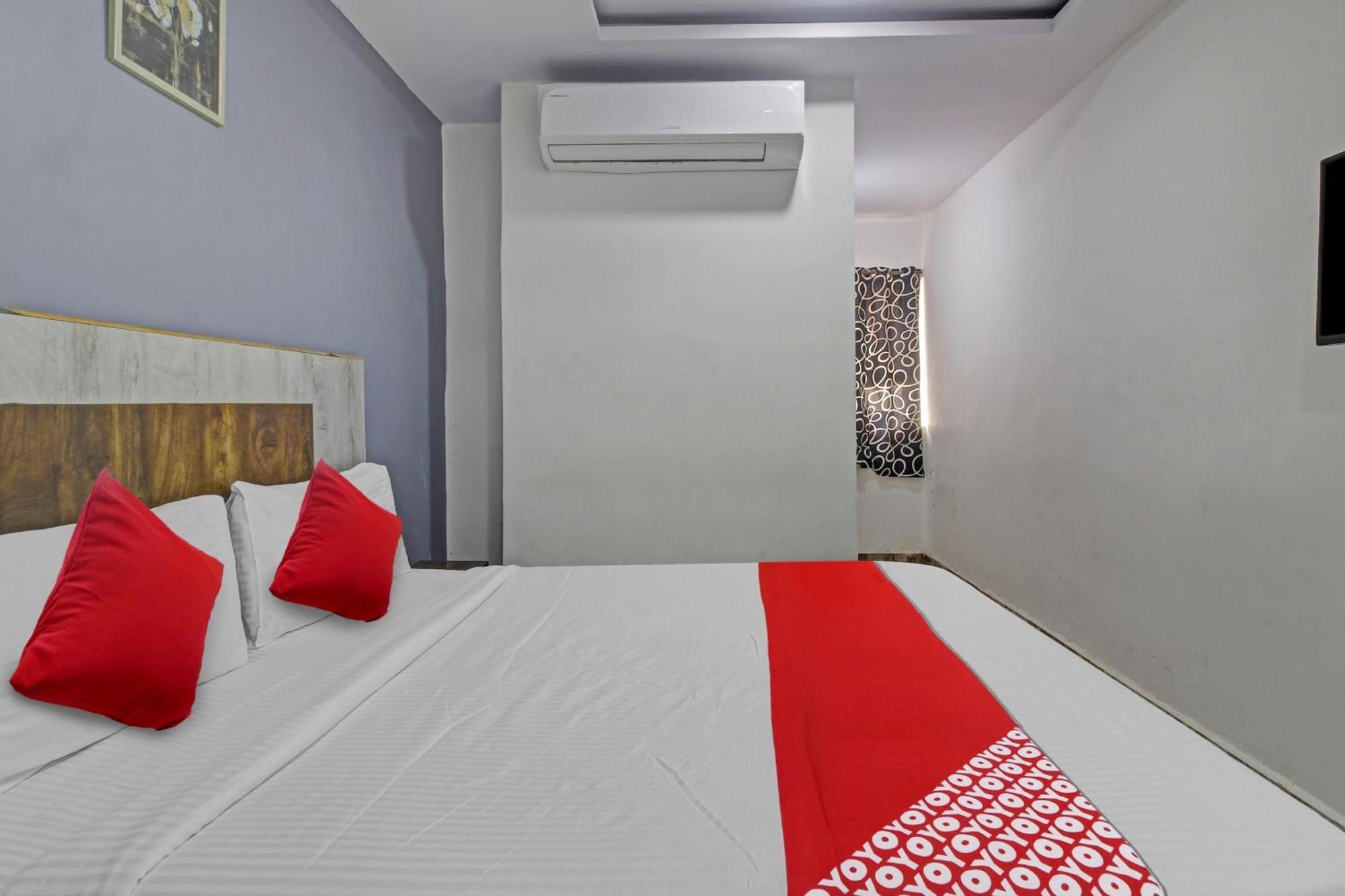 Super Hotel O Sri Sai Regency Hyderabad Eksteriør bilde