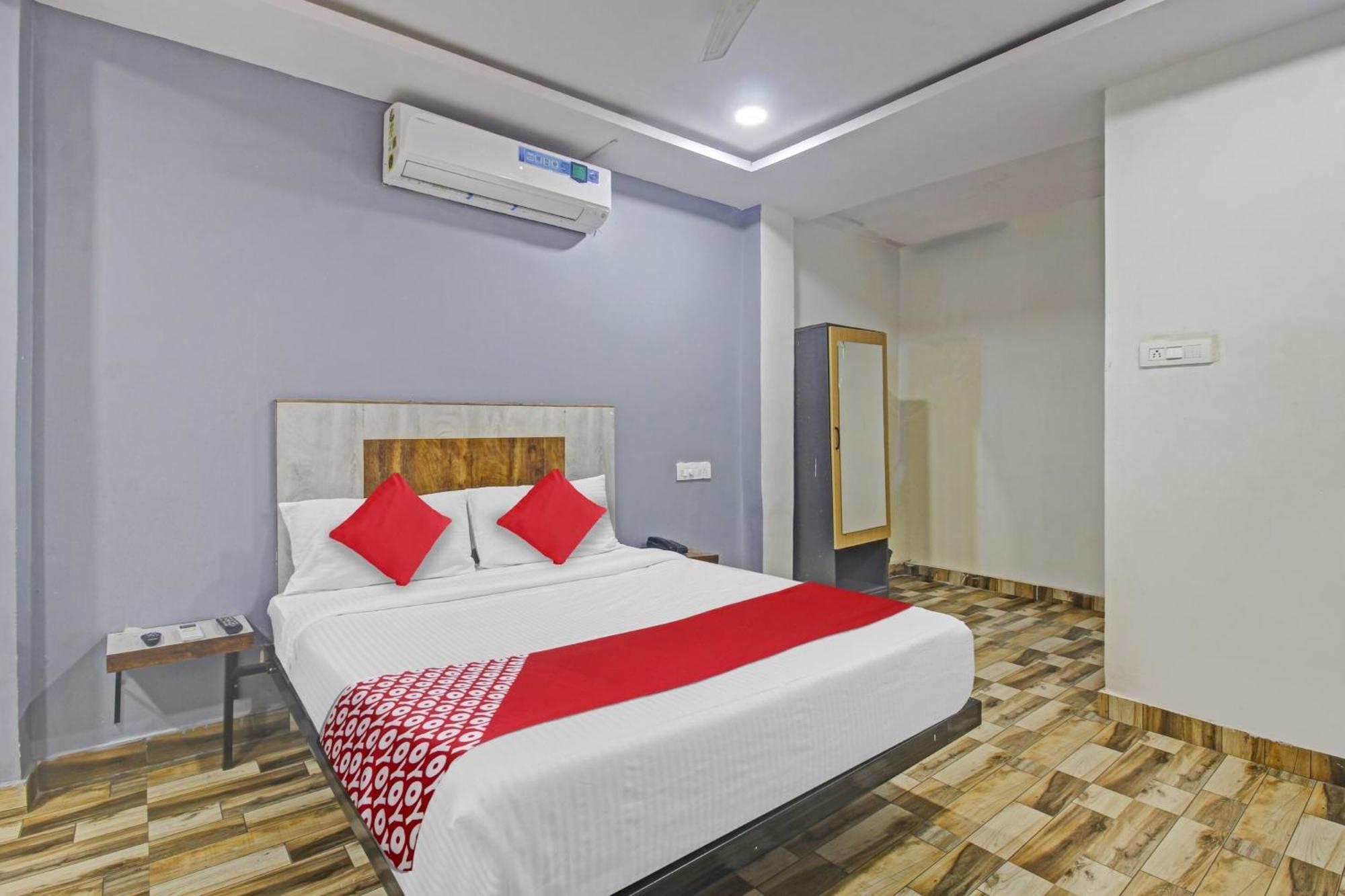 Super Hotel O Sri Sai Regency Hyderabad Eksteriør bilde