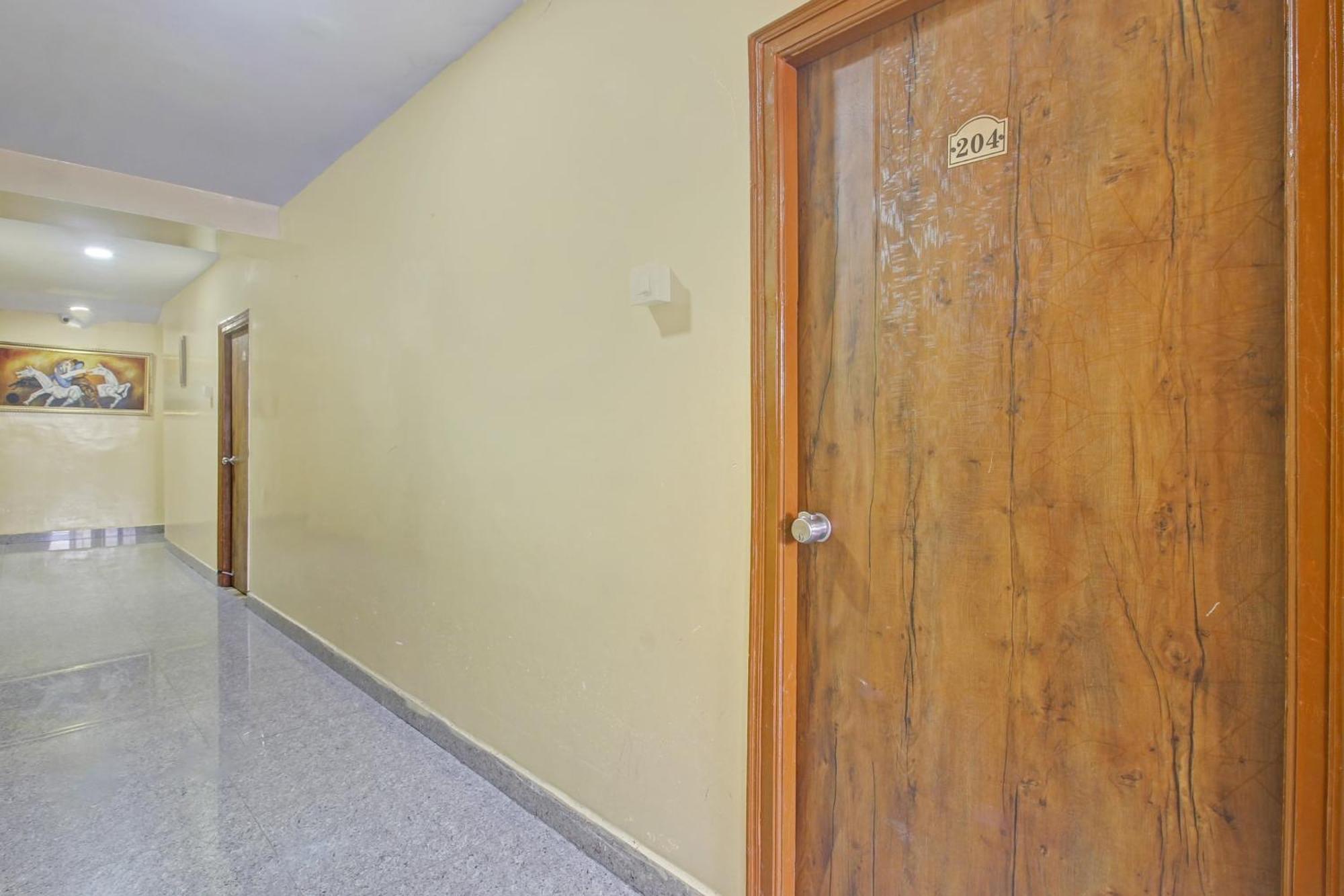 Super Hotel O Sri Sai Regency Hyderabad Eksteriør bilde