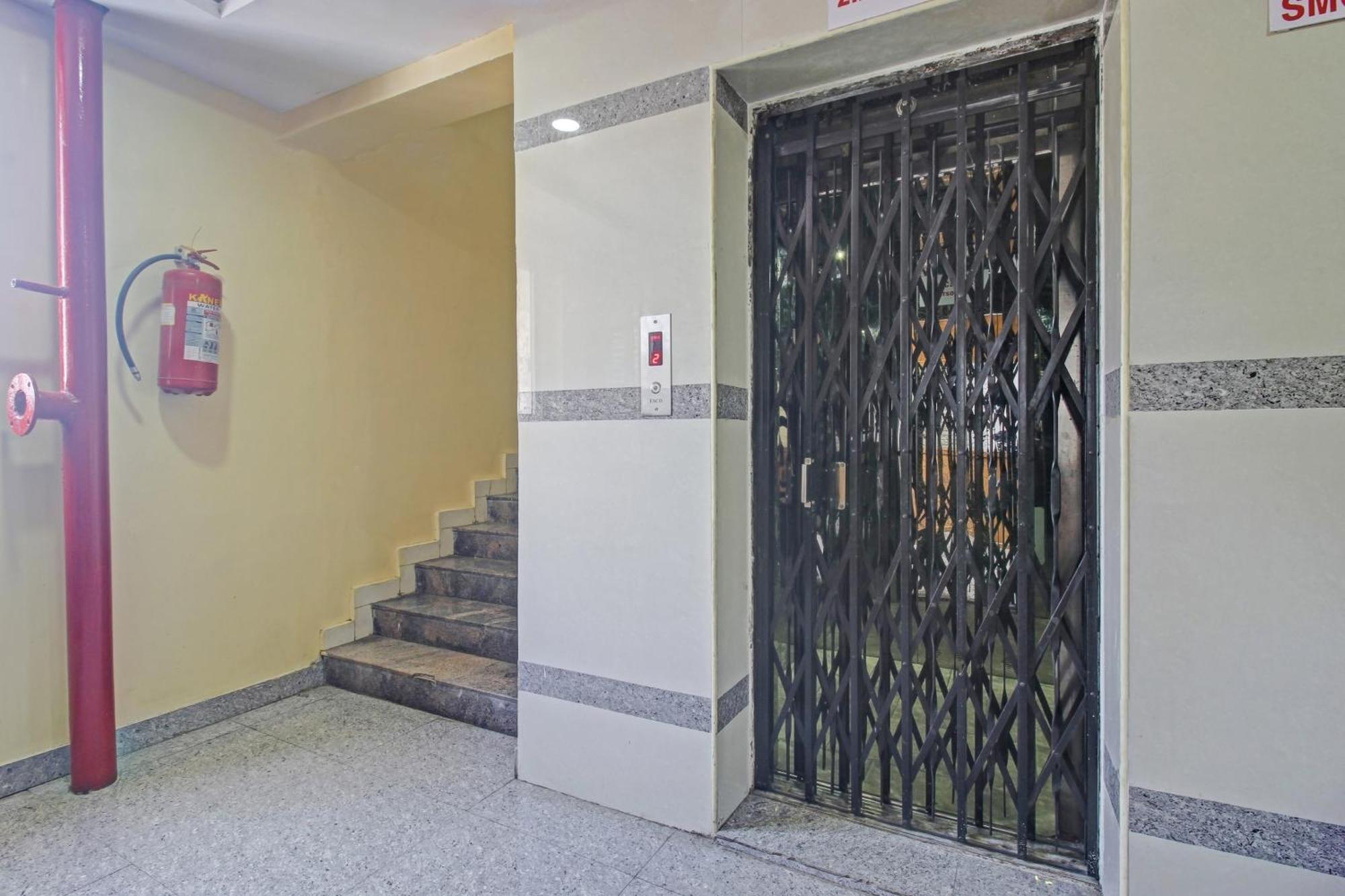 Super Hotel O Sri Sai Regency Hyderabad Eksteriør bilde