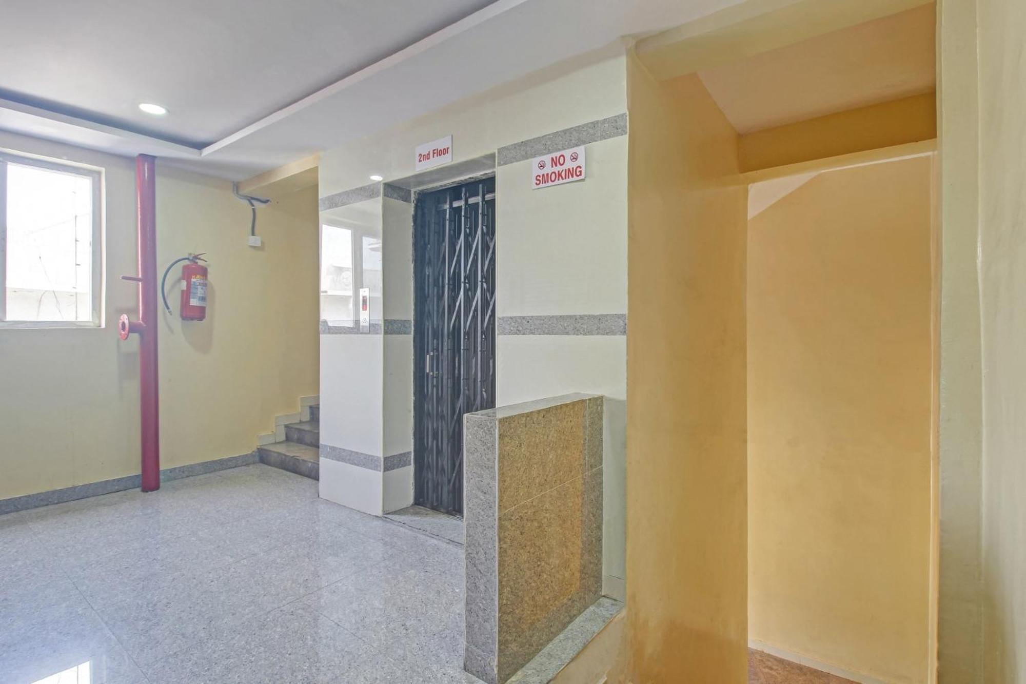 Super Hotel O Sri Sai Regency Hyderabad Eksteriør bilde