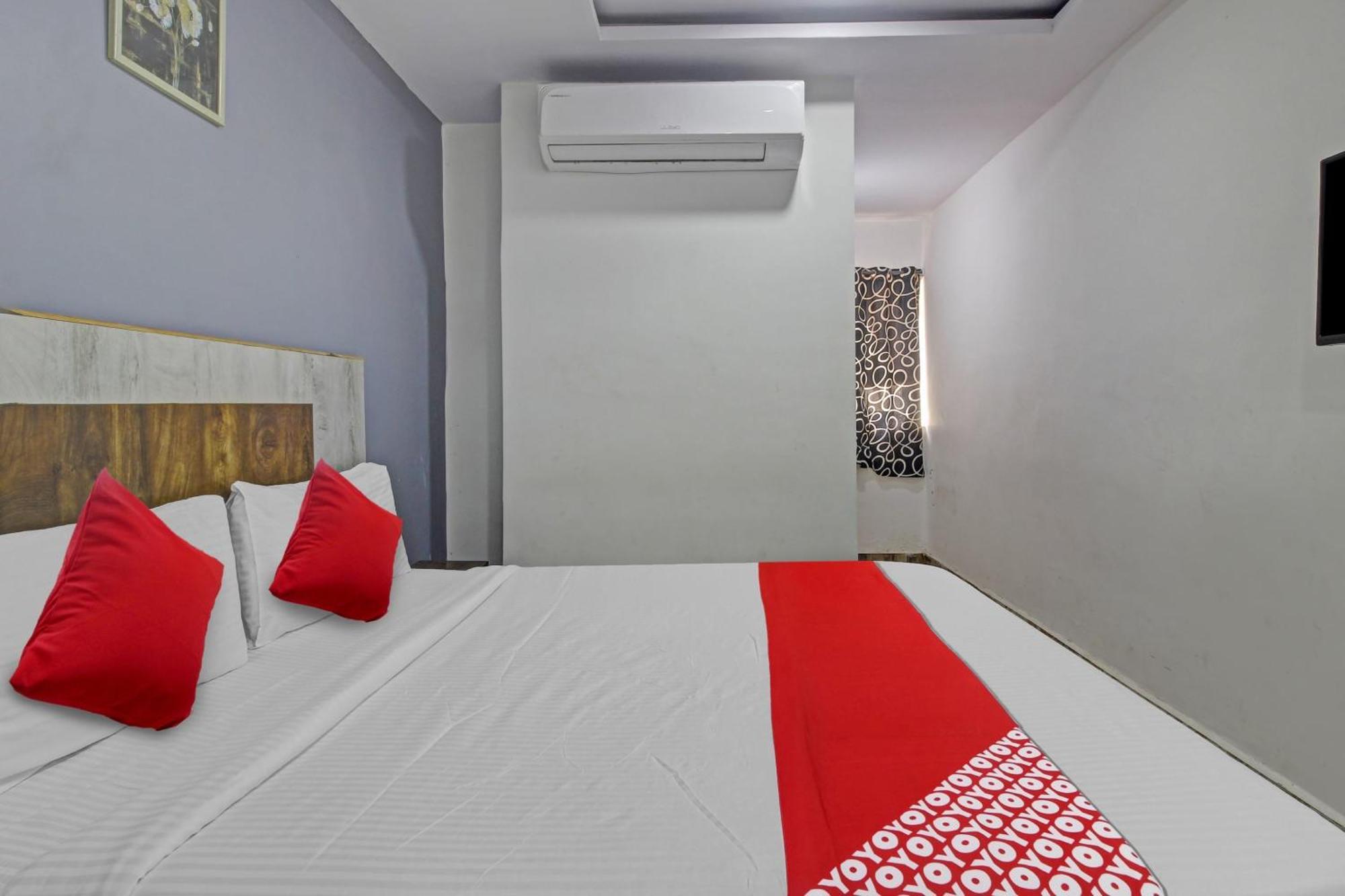 Super Hotel O Sri Sai Regency Hyderabad Eksteriør bilde